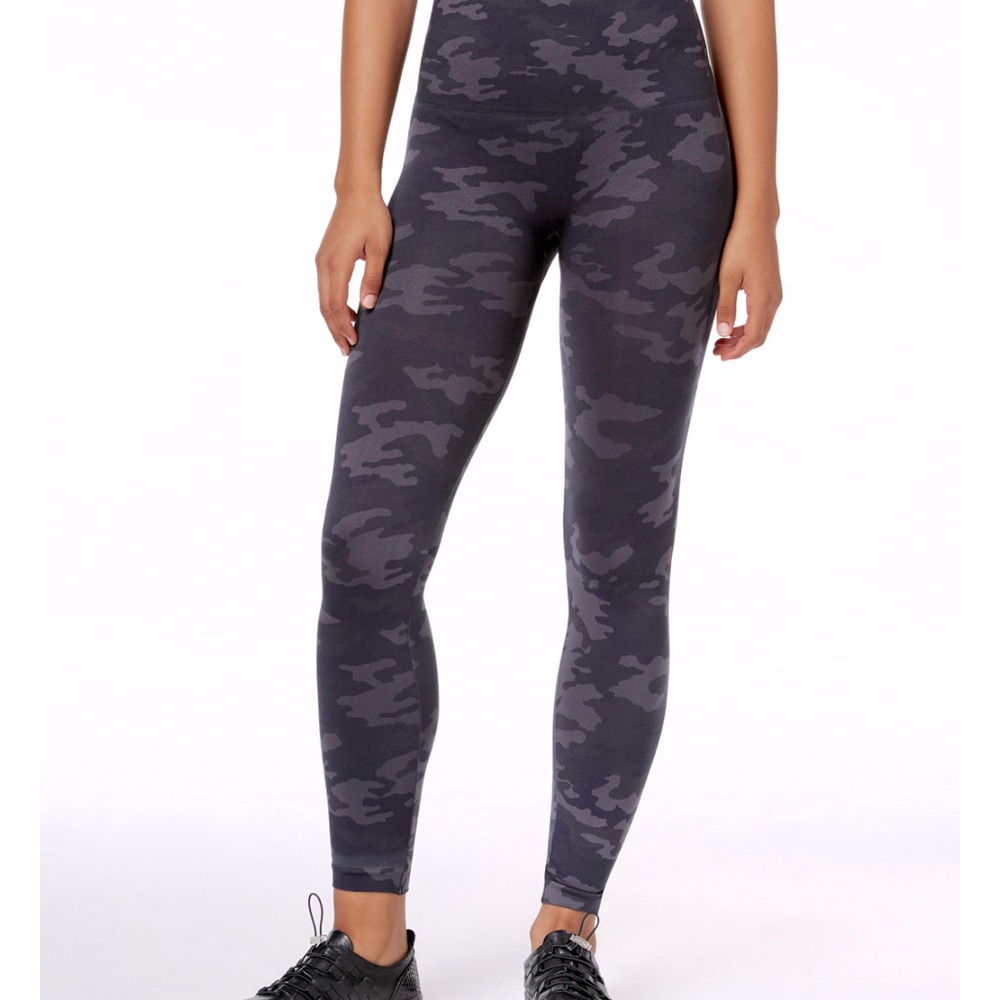 Spanx Women's Look At Me Now Seamless Legging - Large